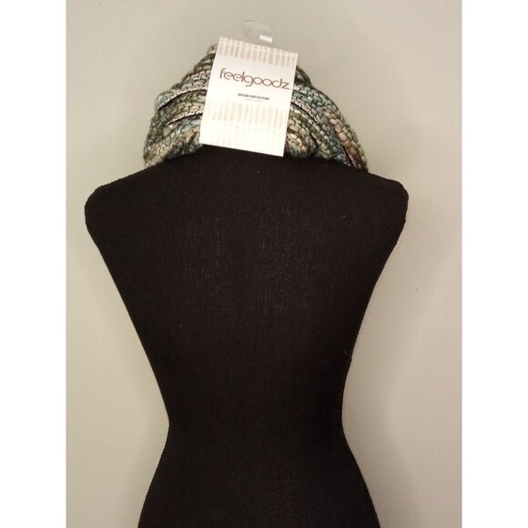 NWT Feelgoodz Artisan Woven Blue Green Aqua Luna Woven Infinity Scarf On… - Picture 4 of 8